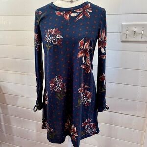Polly & Esther shift dress long sleeve navy with burgundy/white floral pattern